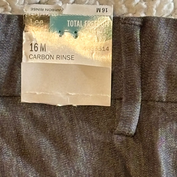 Size 16M Lee Pants Total Freedom - Picture 2 of 4